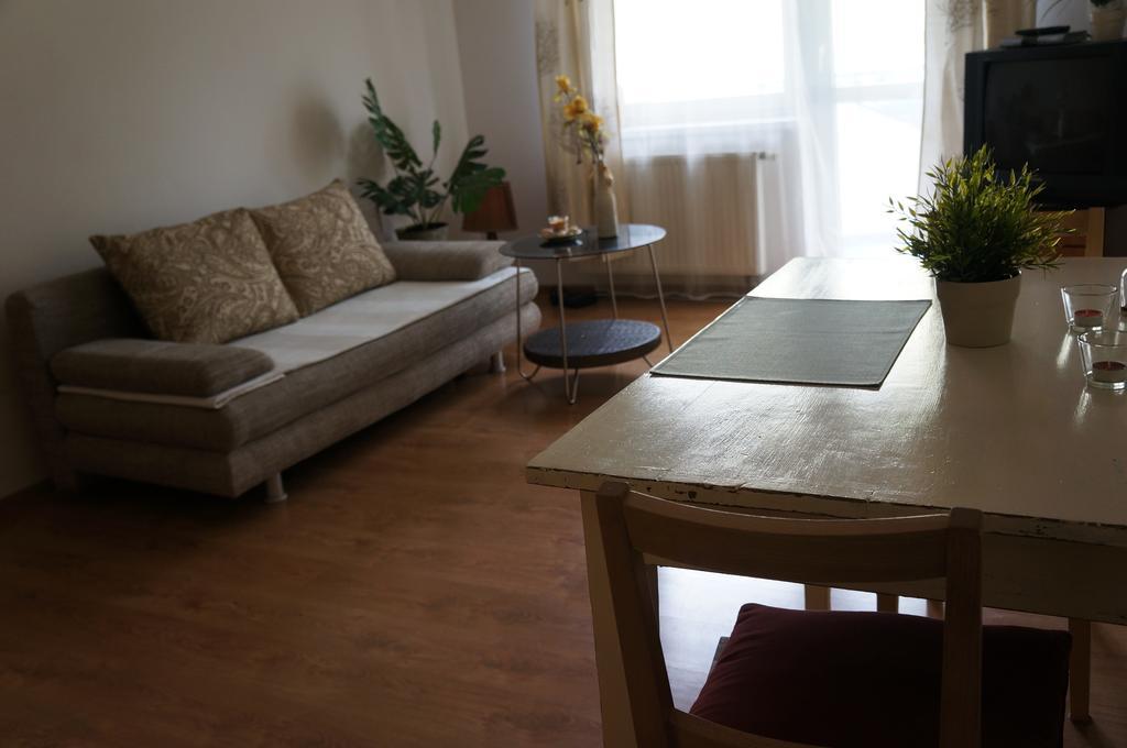Apartament Na Ratajach Познань Номер фото
